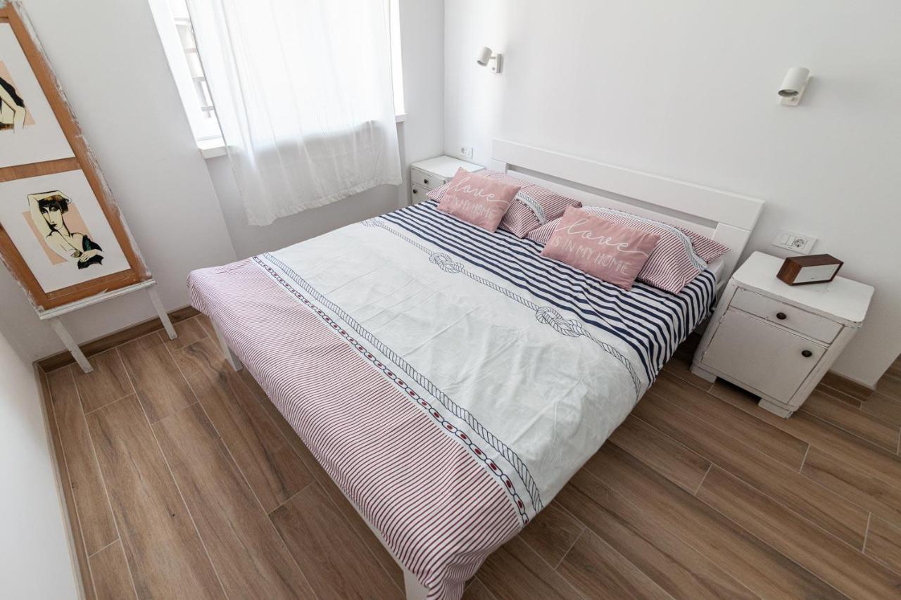 시베니크 Andriana House 빌라 외부 사진