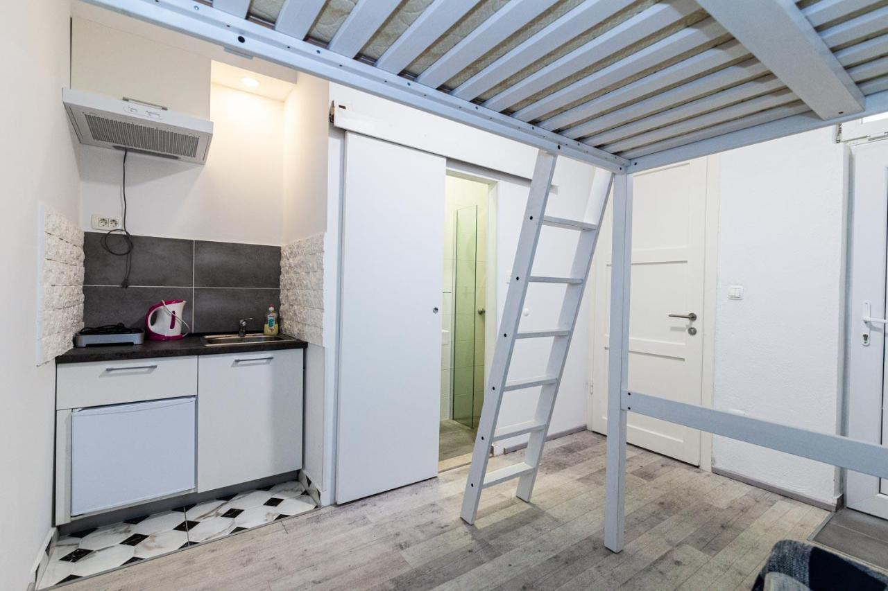 시베니크 Andriana House 빌라 외부 사진